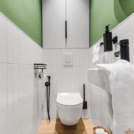 Kapana - A 106m2 Flat Right On The Pedestrian Street Апартаменты *