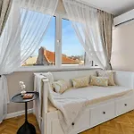 Appartement Kapana - A 106m2 Flat Right On The Pedestrian Street *