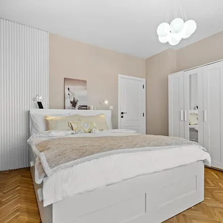 Kapana - A 106m2 Flat Right On The Pedestrian Street アパート *