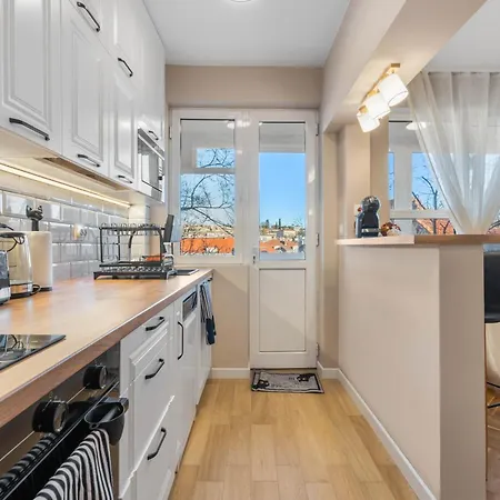 Kapana - A 106m2 Flat Right On The Pedestrian Street *