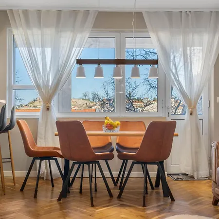 Kapana - A 106m2 Flat Right On The Pedestrian Street