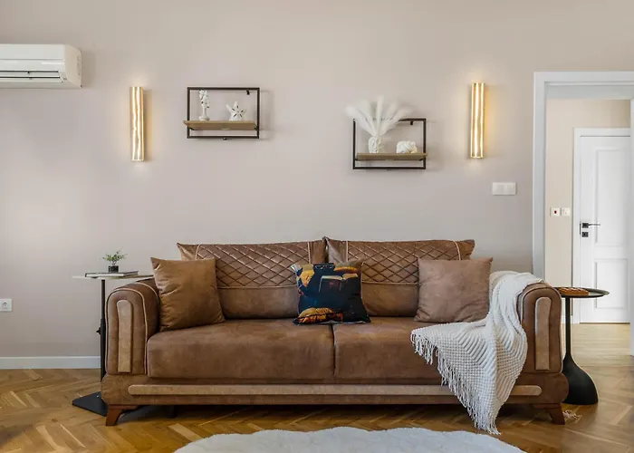 Apartment Kapana - A 106m2 Flat Right On The Pedestrian Street Plowdiw