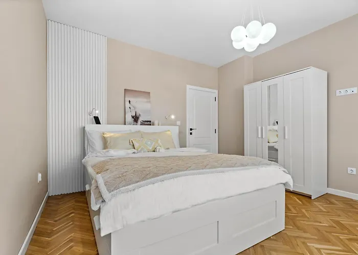 Kapana - A 106m2 Flat Right On The Pedestrian Street Apartment *