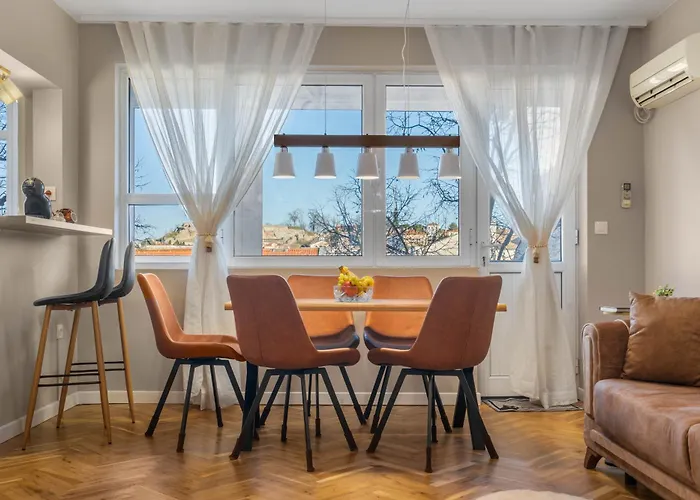 Kapana - A 106m2 Flat Right On The Pedestrian Street